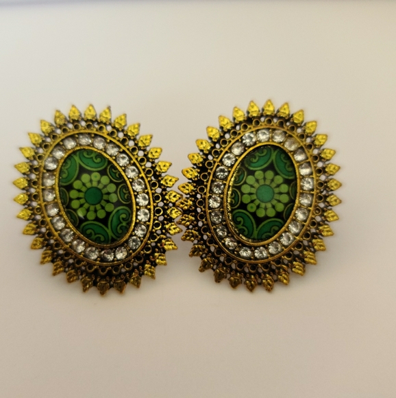 Green/gold Pakistani & Indian ethnic earrings - Picture 1 of 2
